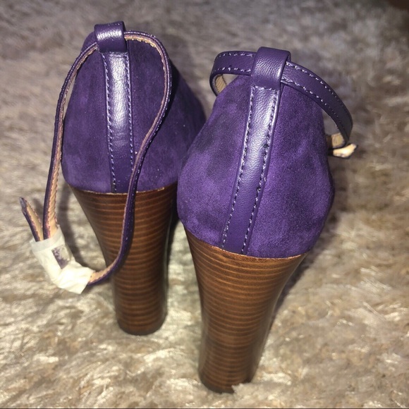 💜New Report Versatile Pumps Purple Suede Crafted Wedges💜 - Picture 3 of 4